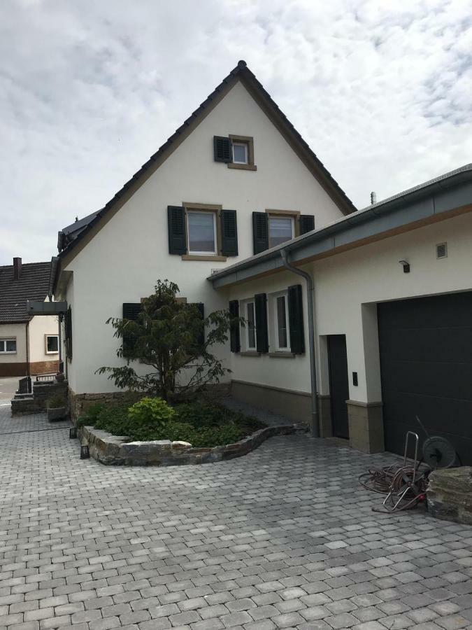 Heimatlodge Sinsheim Ngoại thất bức ảnh